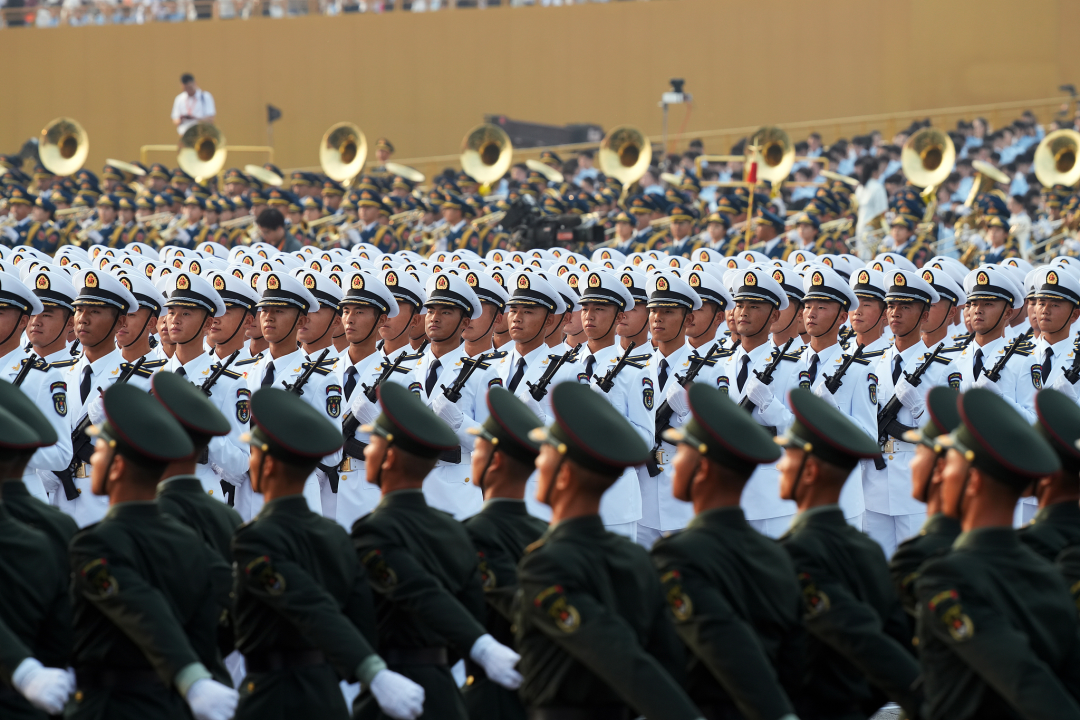阅兵2.png